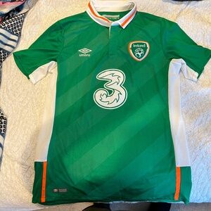 Republic of Ireland Umbro NWT Men’s Home Soccer Jersey 2016 New Size Medium M